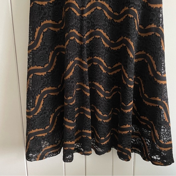 JUST IN Black & Brown Lace A-Line Midi Dress V-Neck - Picture 5 of 7
